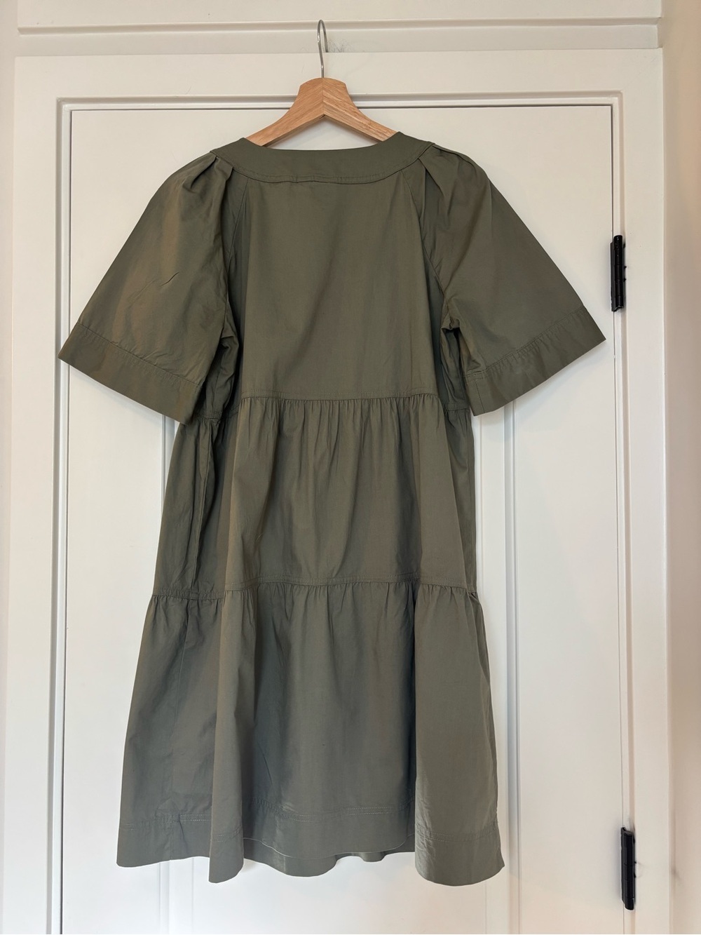 GAP Tiered V-Neck Short Sleeve Babydoll Dress Olive Green Cotton Small - Picture 3 of 9